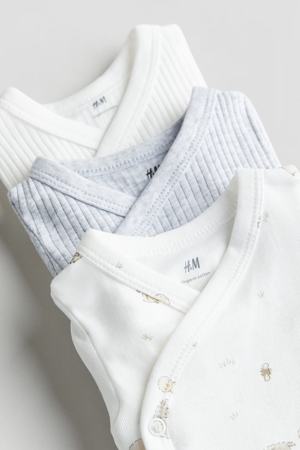 H&M - 3-pack Wrapover Bodysuits - White/animals - HM943